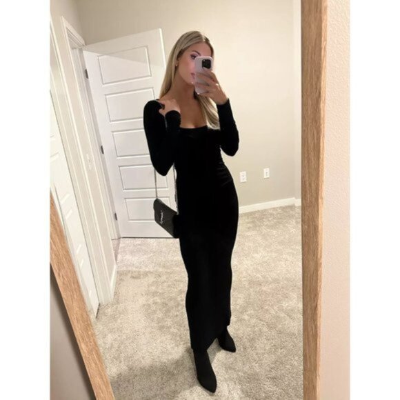 SKIMS Lounge Ribbed Long Sleeve Maxi Dress in Onyx Black Size Medium - Picture 15 of 16